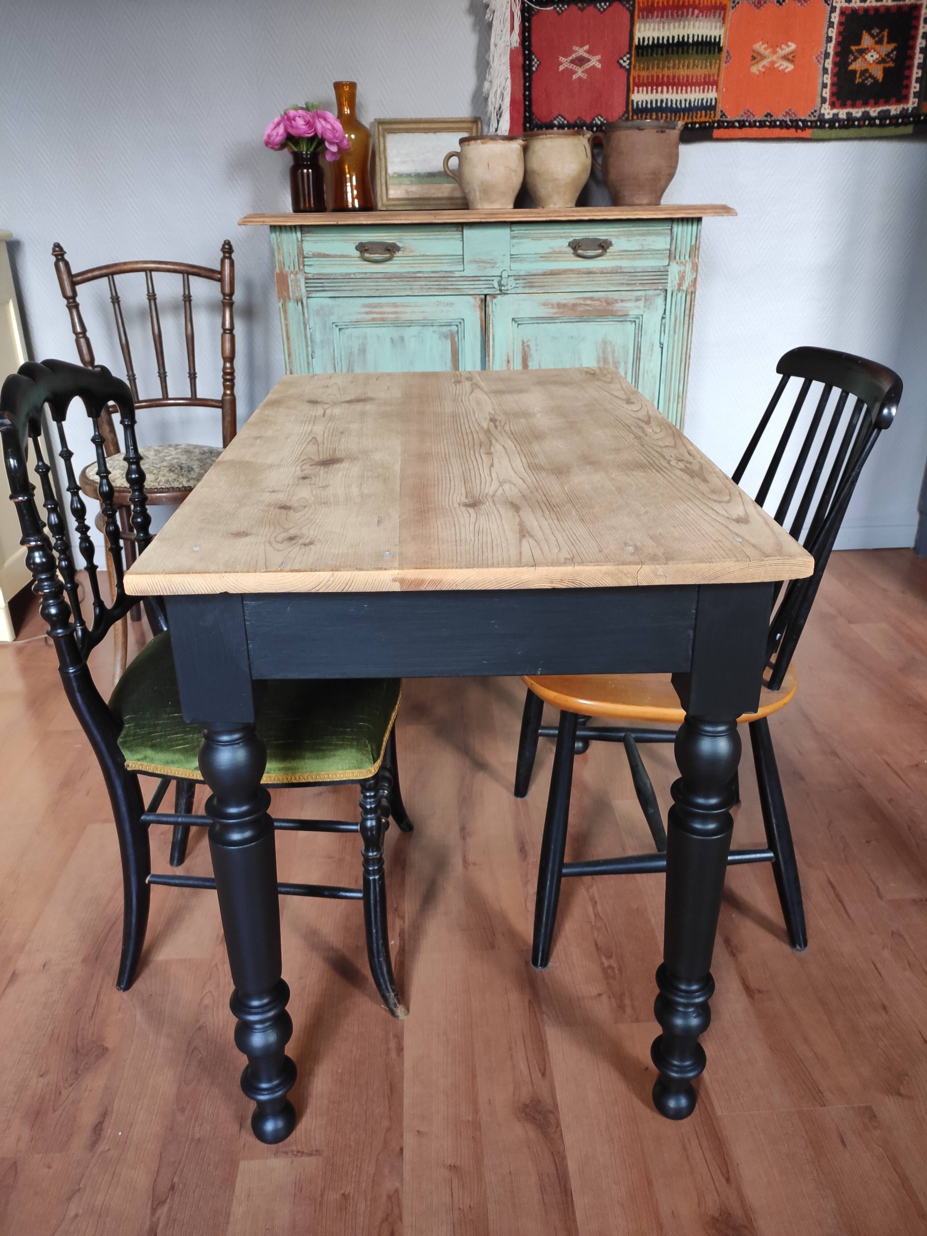 Farm table