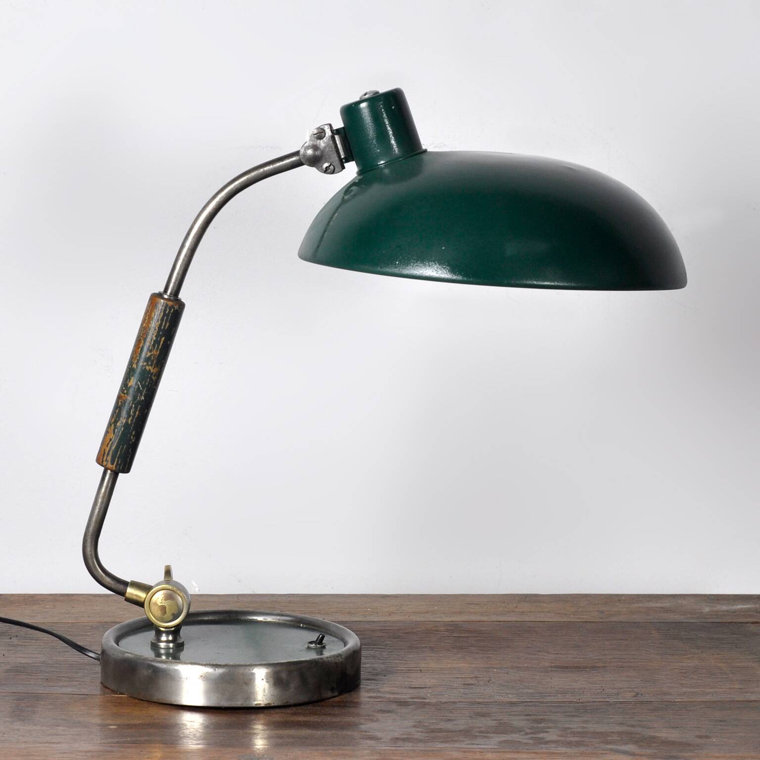 Lampe de table Kaiser Idell par Christian Dell, années 1930