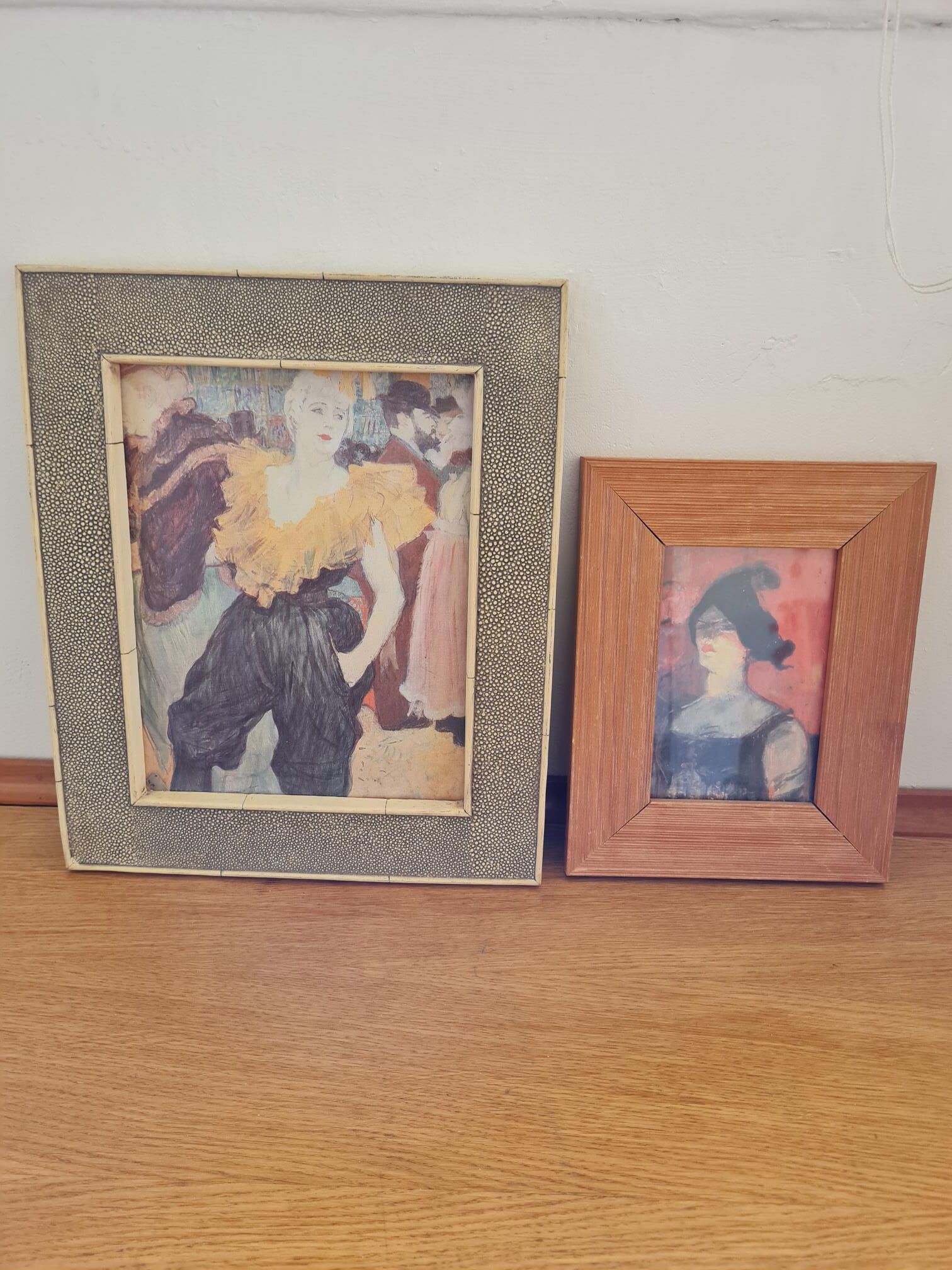 Galuchat frame + wood frame