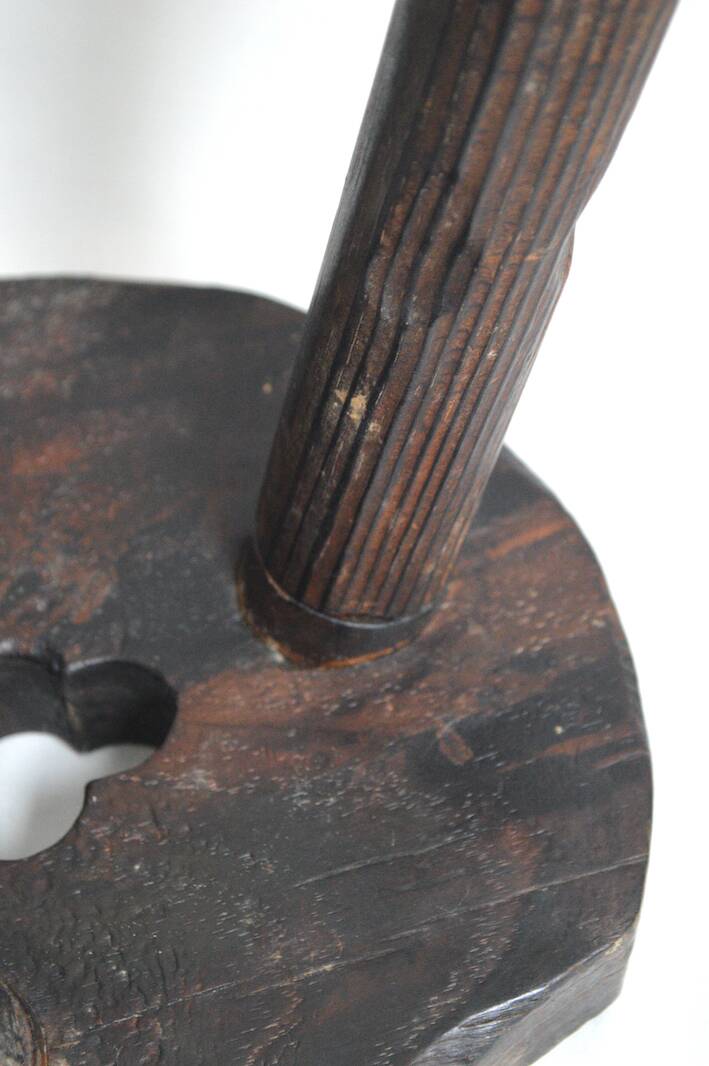Tabouret tripode