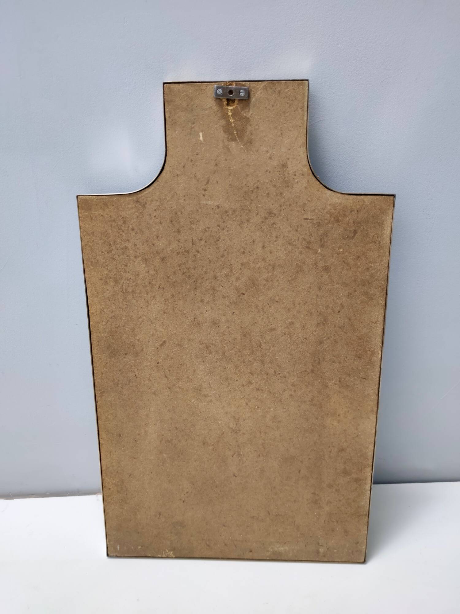 Miroir mural en forme de bouclier avec cadre en laiton, Italie