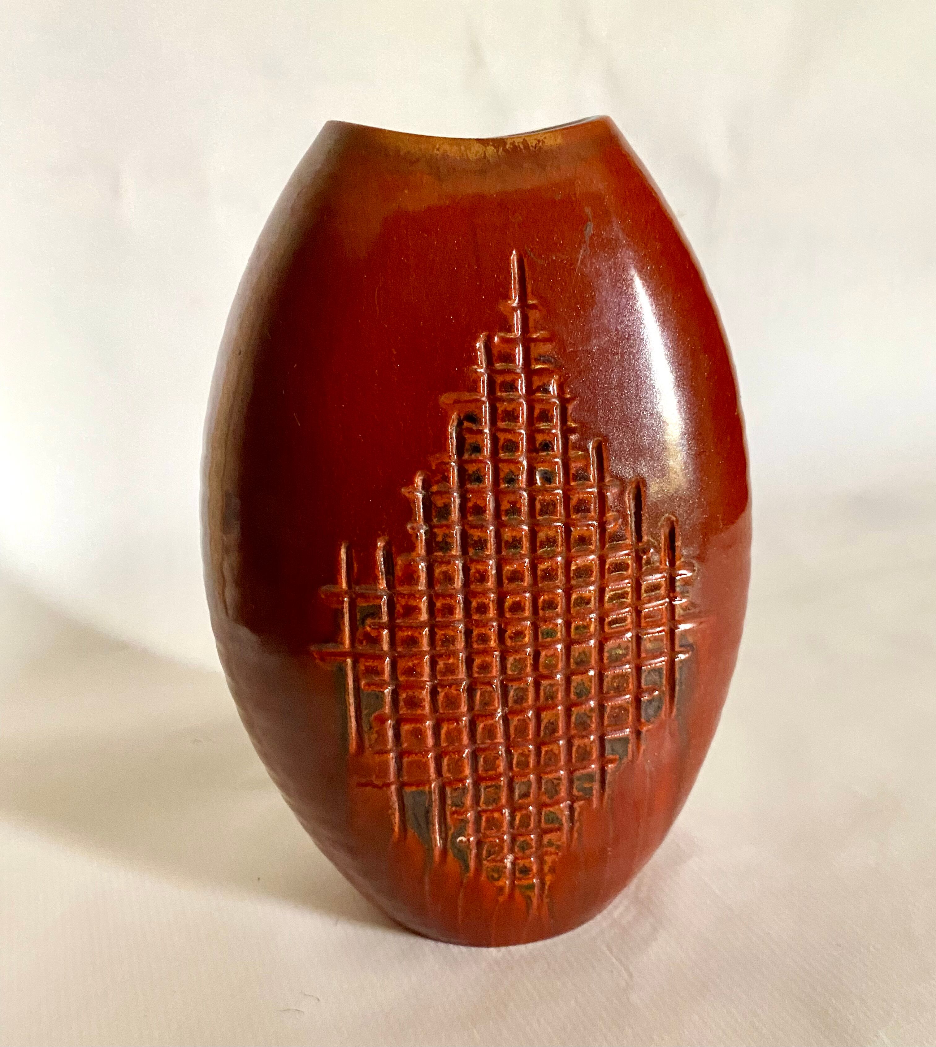 Scarified ceramic Mussara vase, 70s