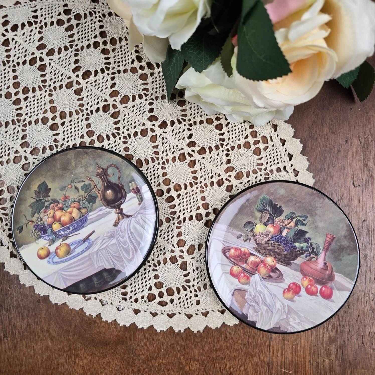 Set of 2 decorative plates ceraplat spain – still lifes