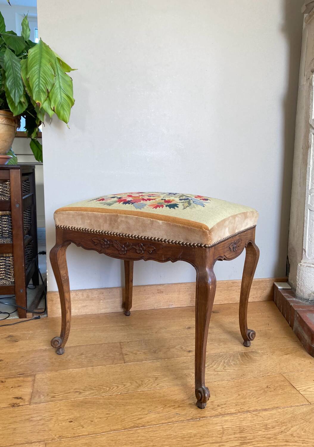 19th century Regency footrest with floral bouquet tapestry made with cross stitch