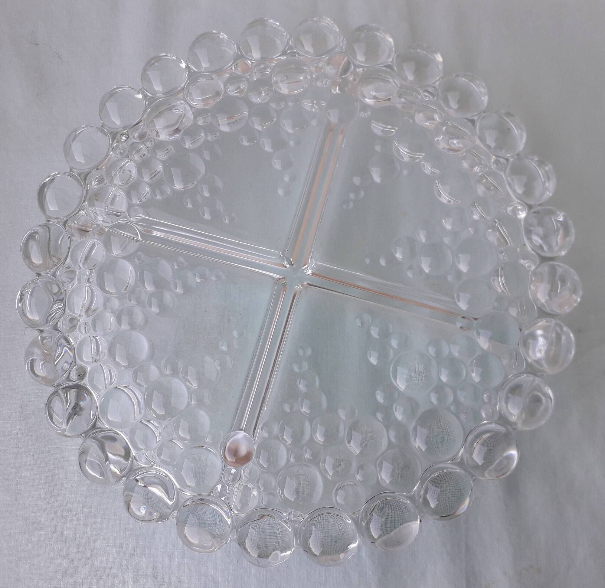 Glass dish with 4 compartments