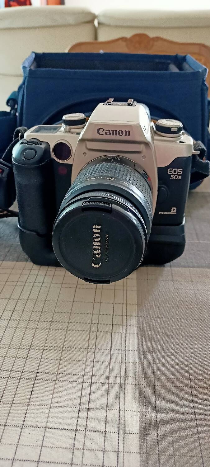 Canon eos 50e zoom lens ef 28-80 mm
