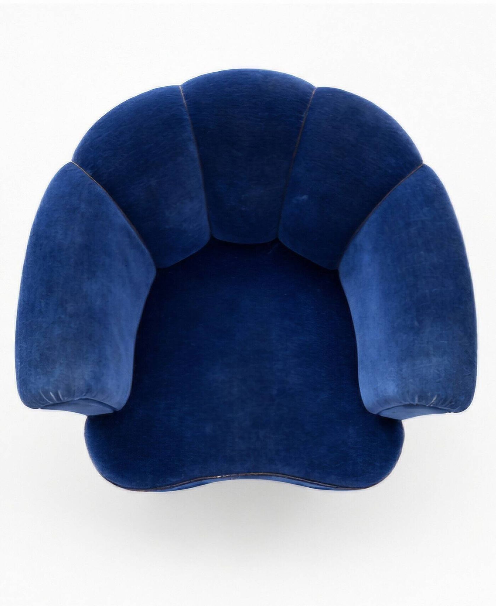 Swedish modern lounge chairs, clam shaped, 1940s Scandinavian design