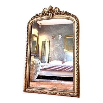 Nineteenth pedimented mirror