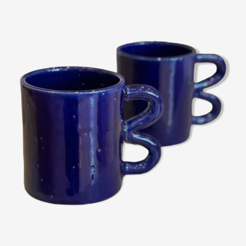 Mug tasse céramique anse vague graphique design coloré Bleu majorelle Klein