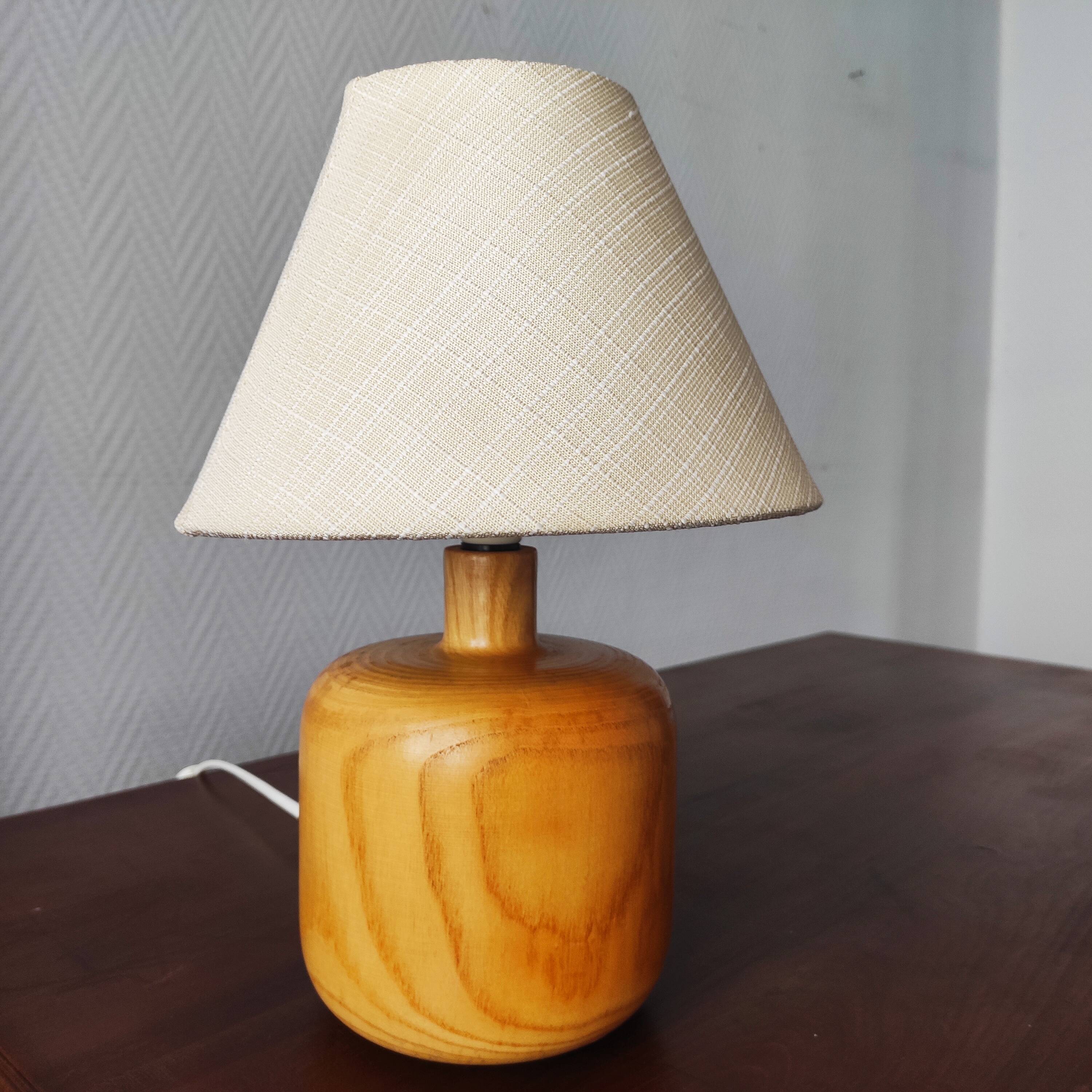 Vintage solid wood lamp from the 1970s in the spirit of Perriand les Arcs.