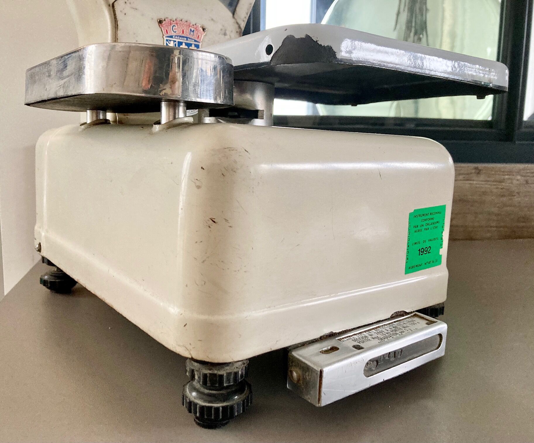 Old baker's scale