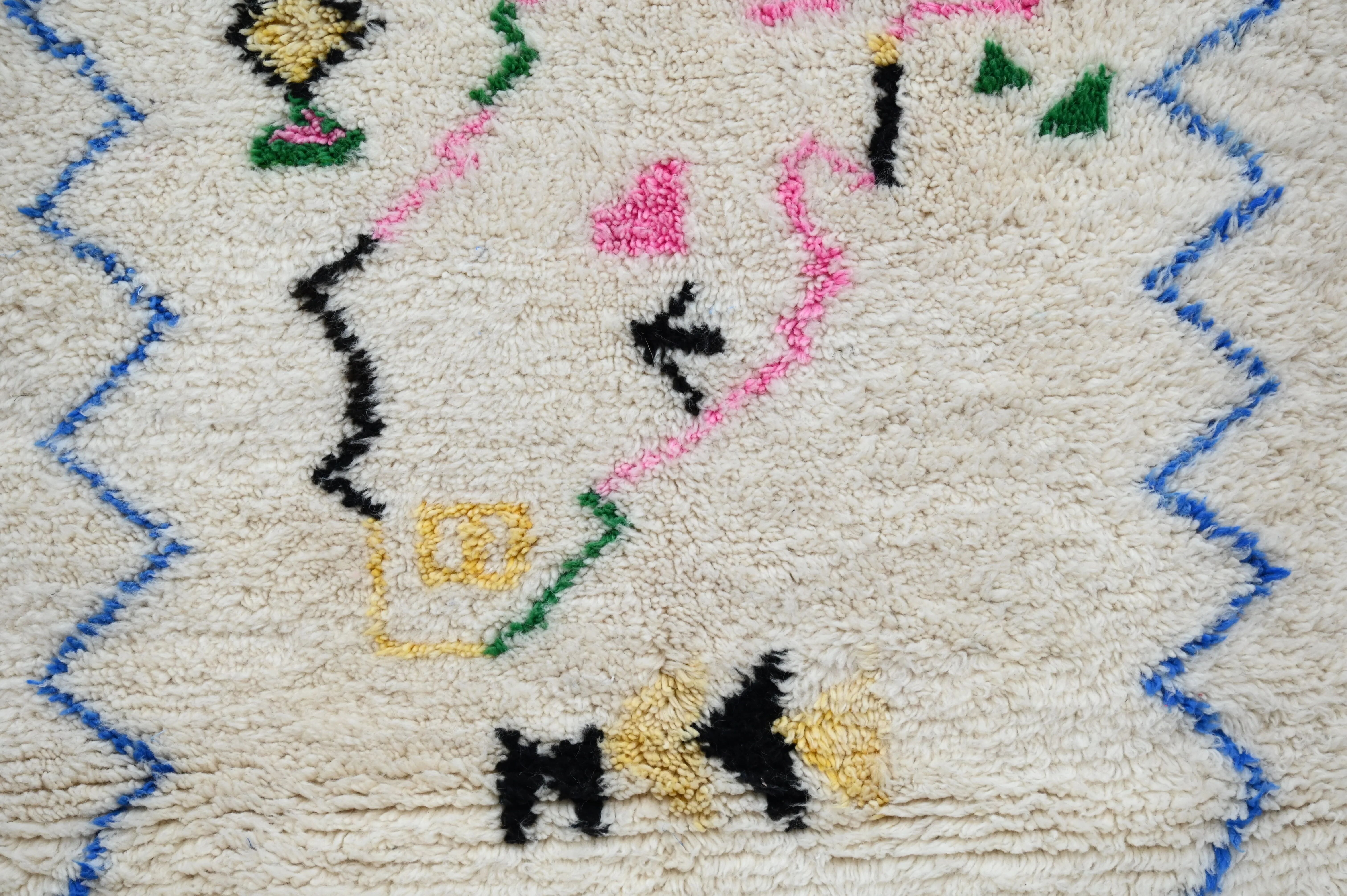 Handwoven coloured wool rug, 145 x 105 cm - P426
