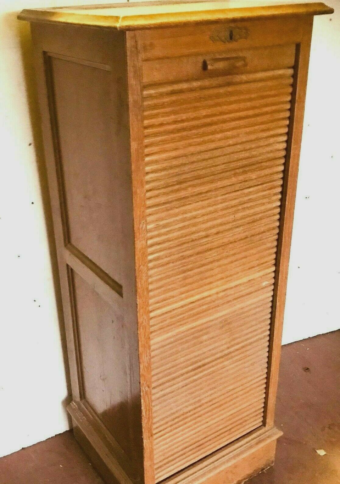 Massive oak curtain binder 20th century office furniture