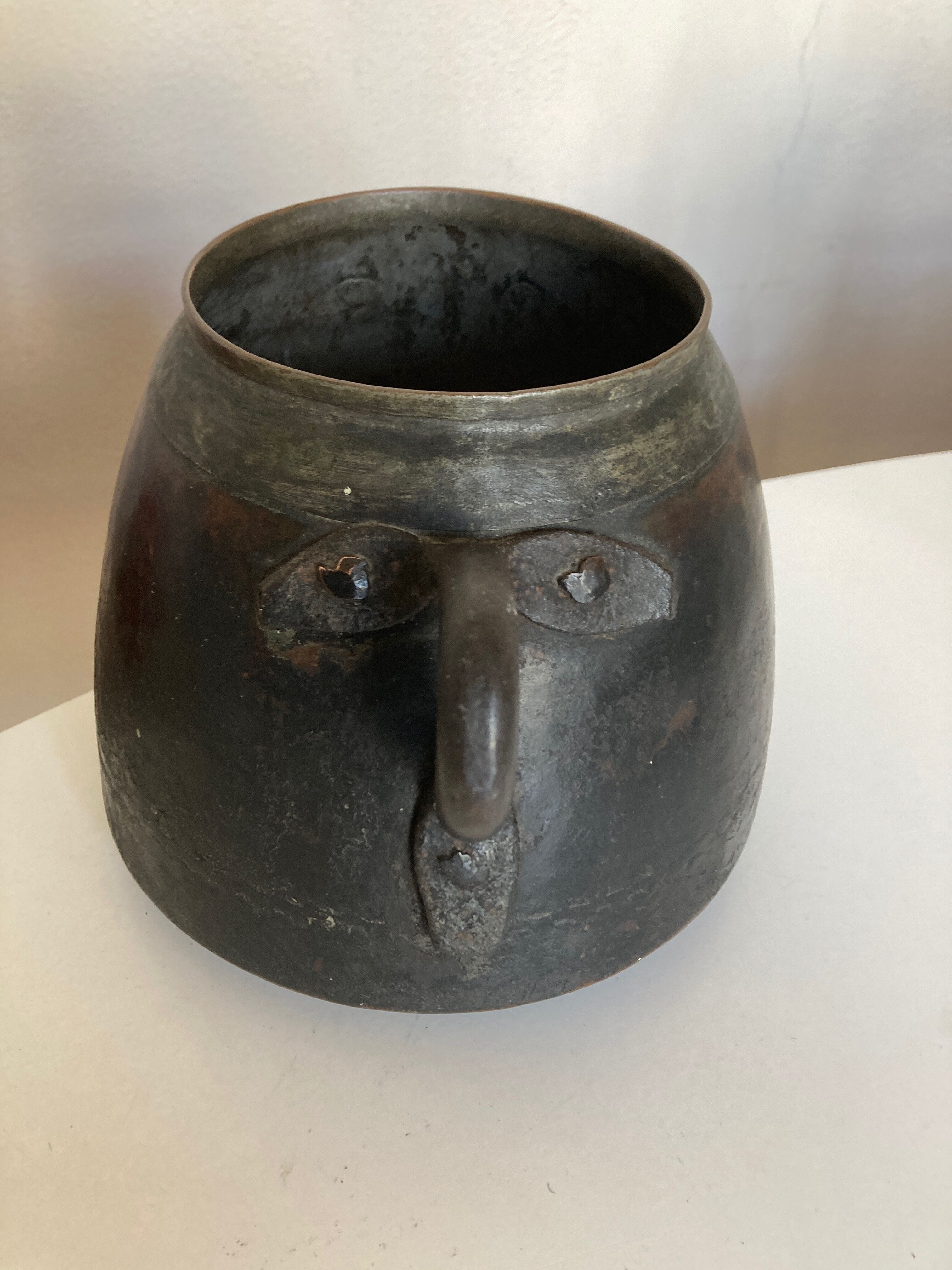 Pot cover vase face 1900 patina of origin
