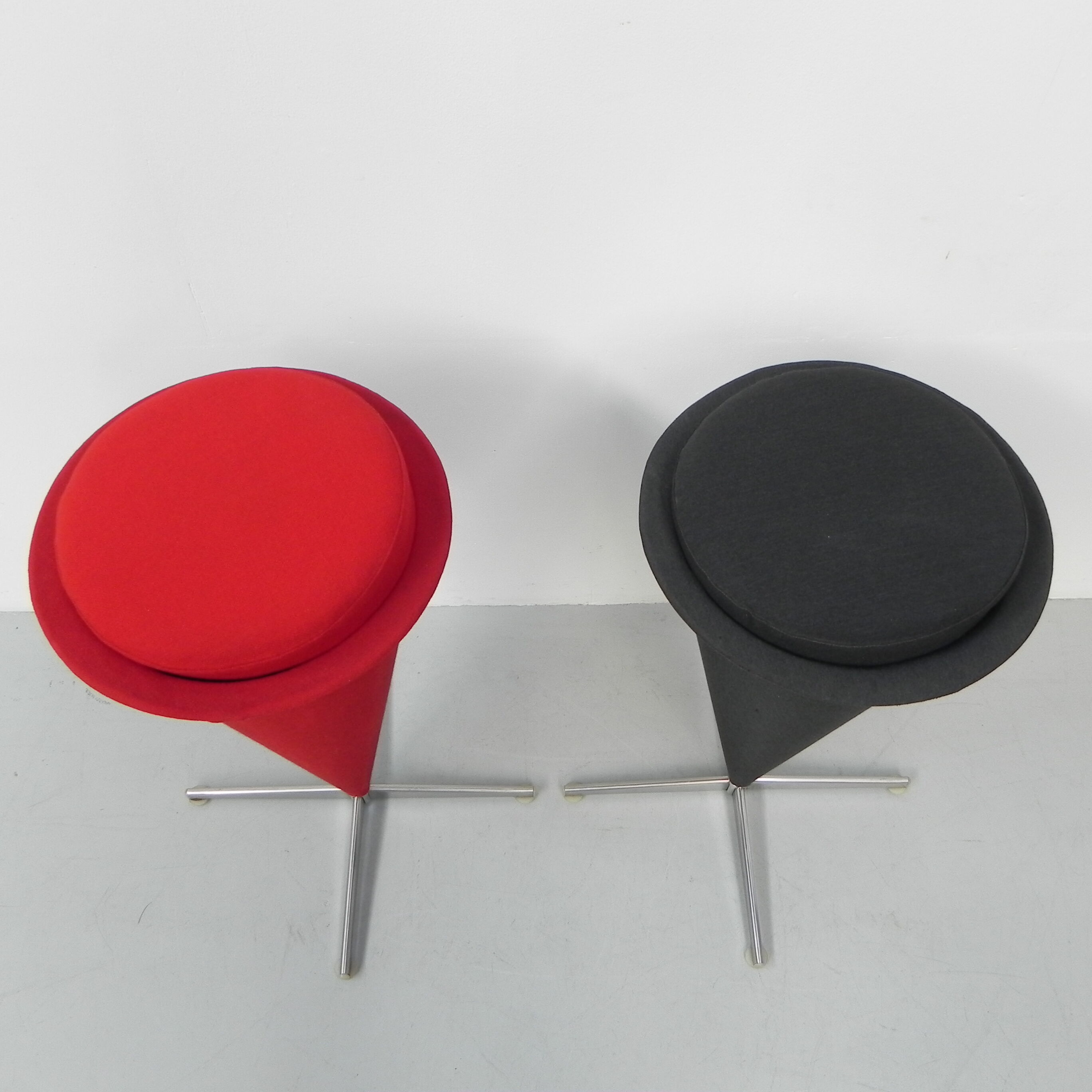 Set of 2 Verner Panton stools