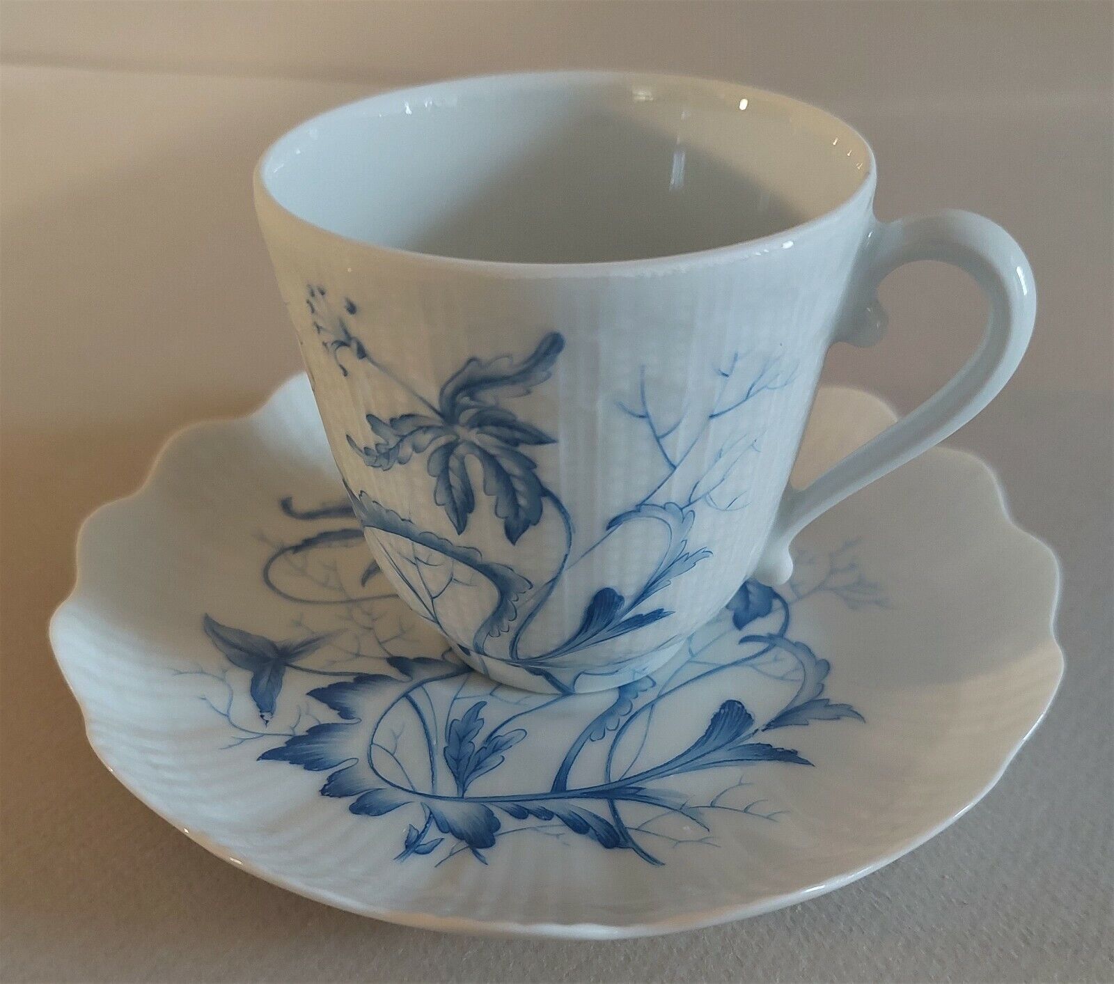 Limoges Giraud porcelain cup