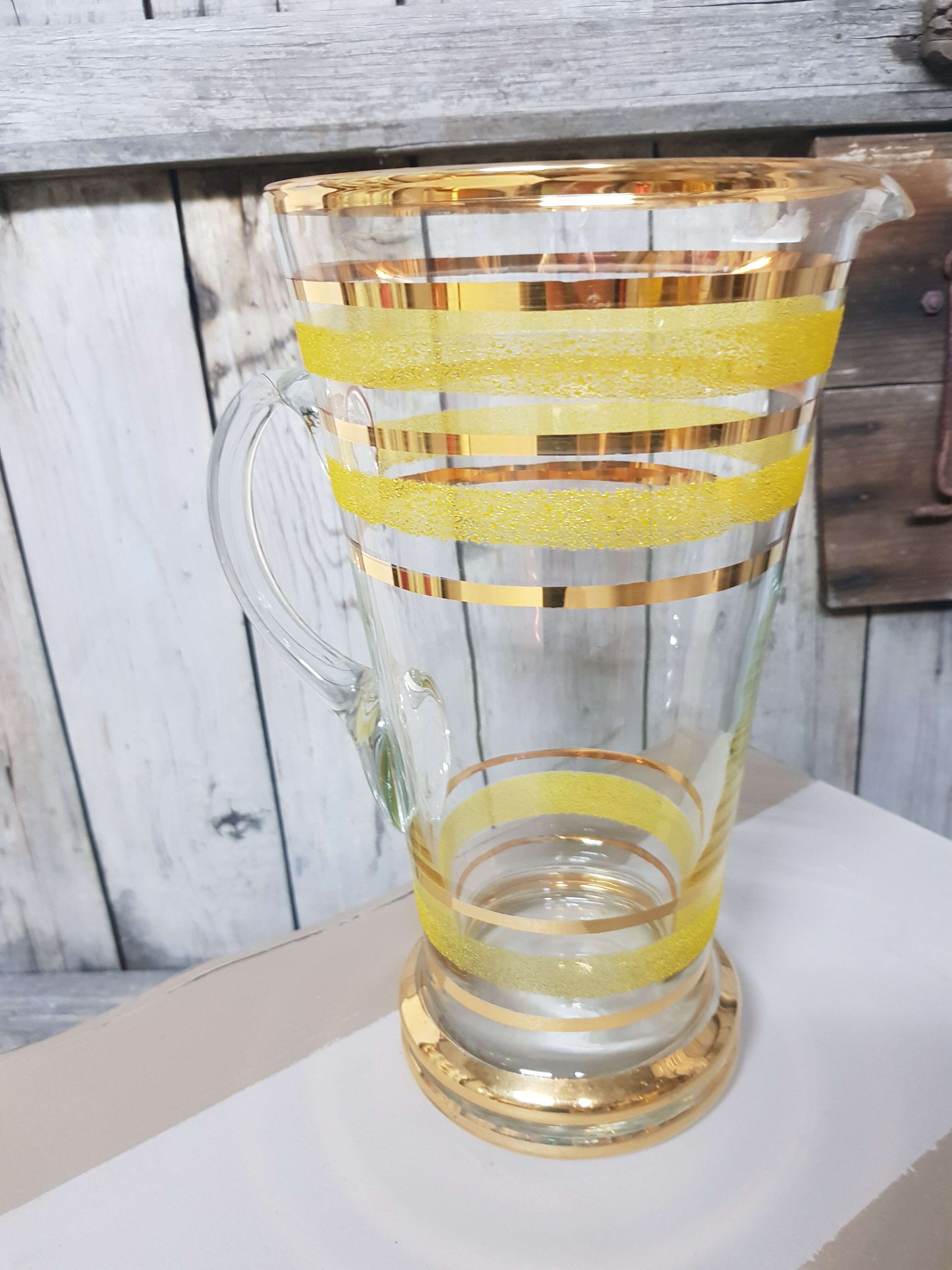 Service has vintage orangeade