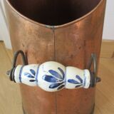 Copper coal bucket handle in white and blue earthenware