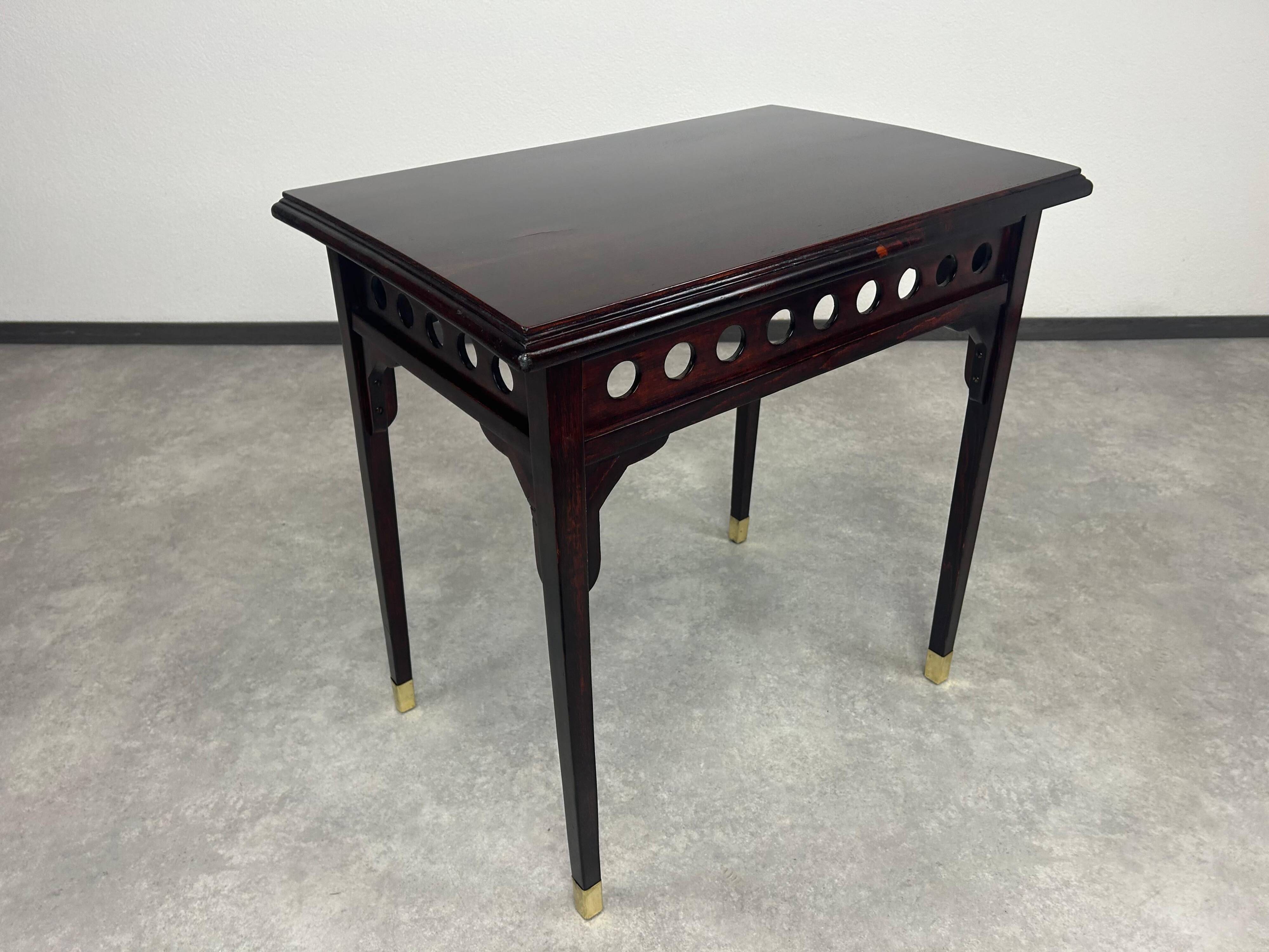 Table d'appoint Sécession de Vienne par Josef Hoffmann pour J&J Kohn