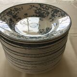 18 Gien earthenware plates