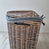 Wicker laundry basket