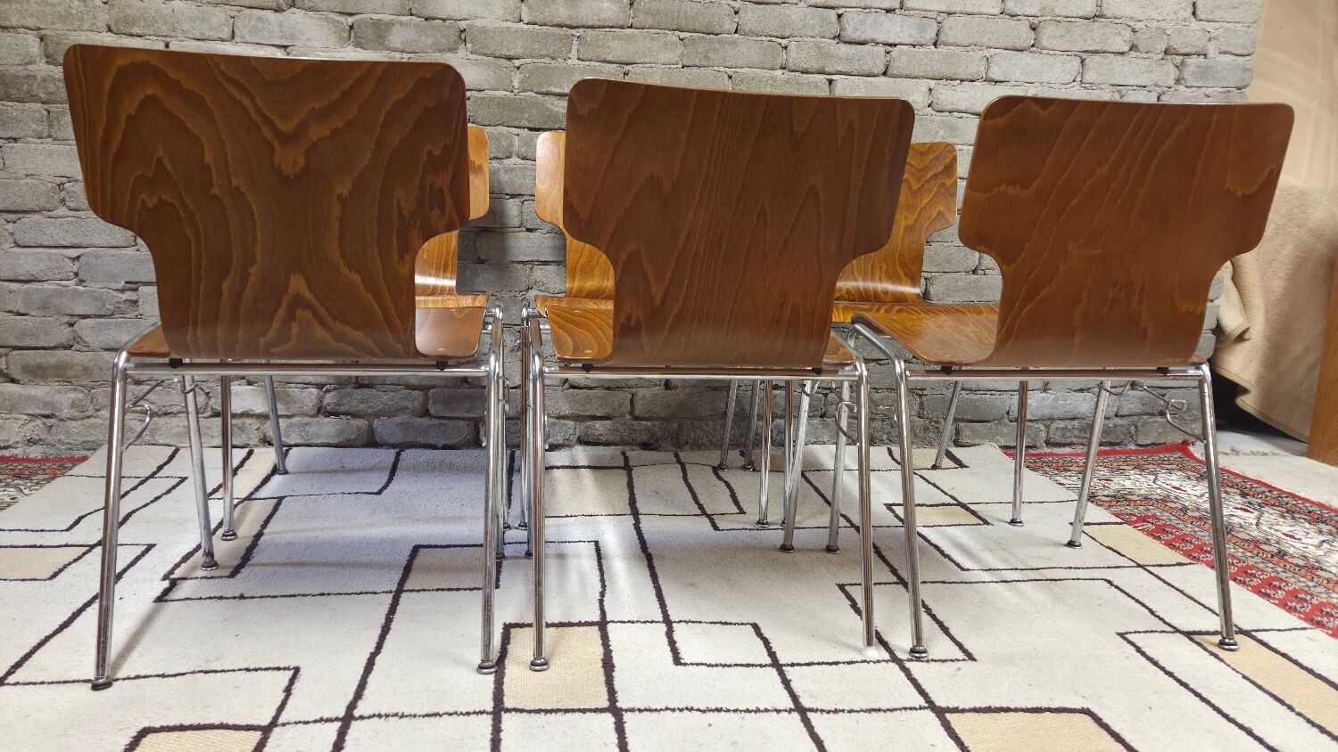 6 vintage Scandinavian chairs from the 1970s.