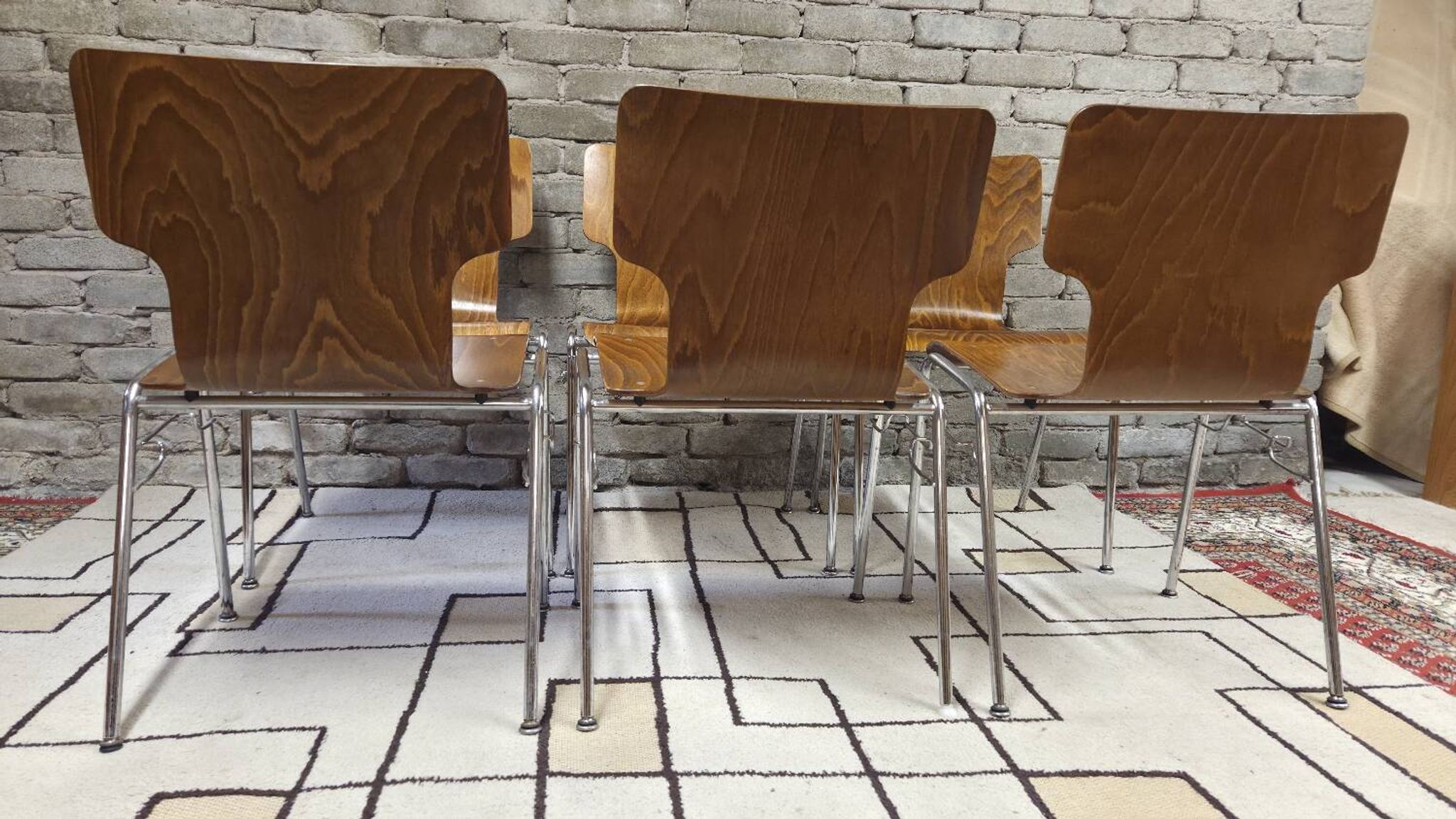 6 vintage Scandinavian chairs from the 1970s.