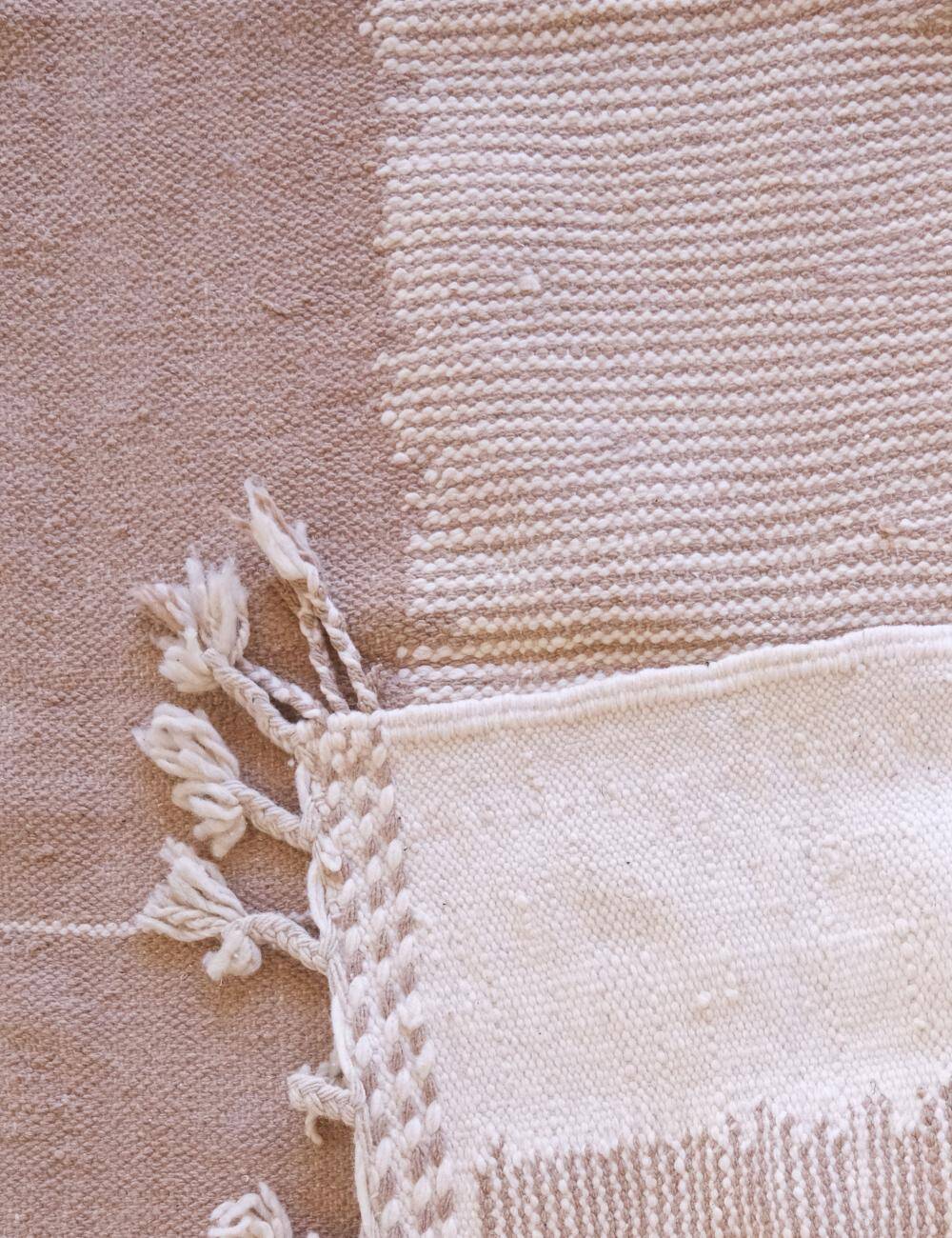 Beige Kilim Rug - 255 x 105 cm