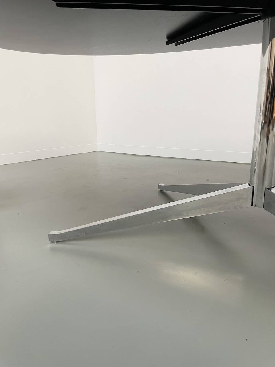 Knoll 244 cm conference or dining table