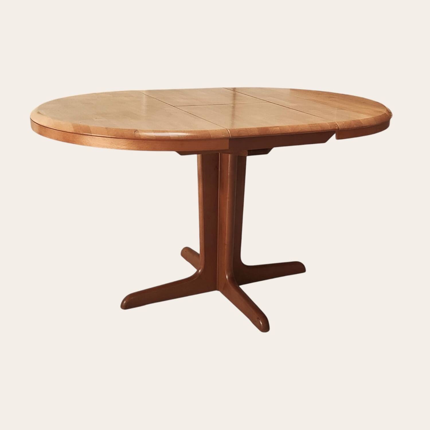 Extendable dining table, 70s