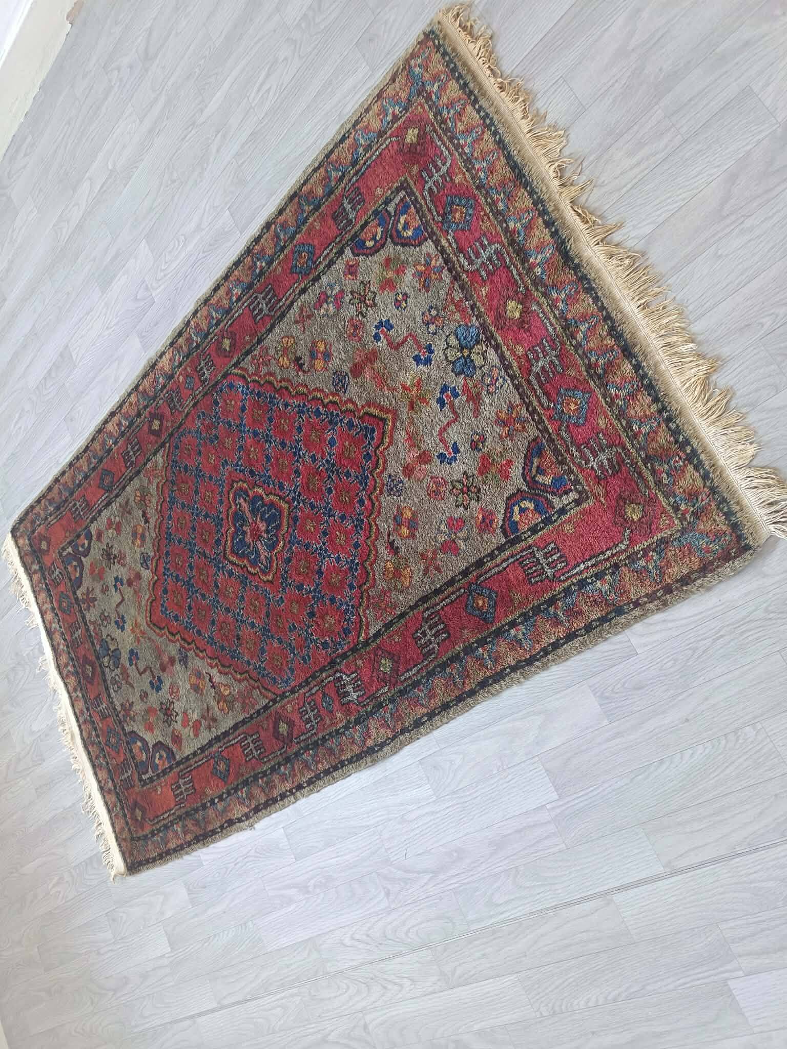 Tapis Sinkiang fait main
