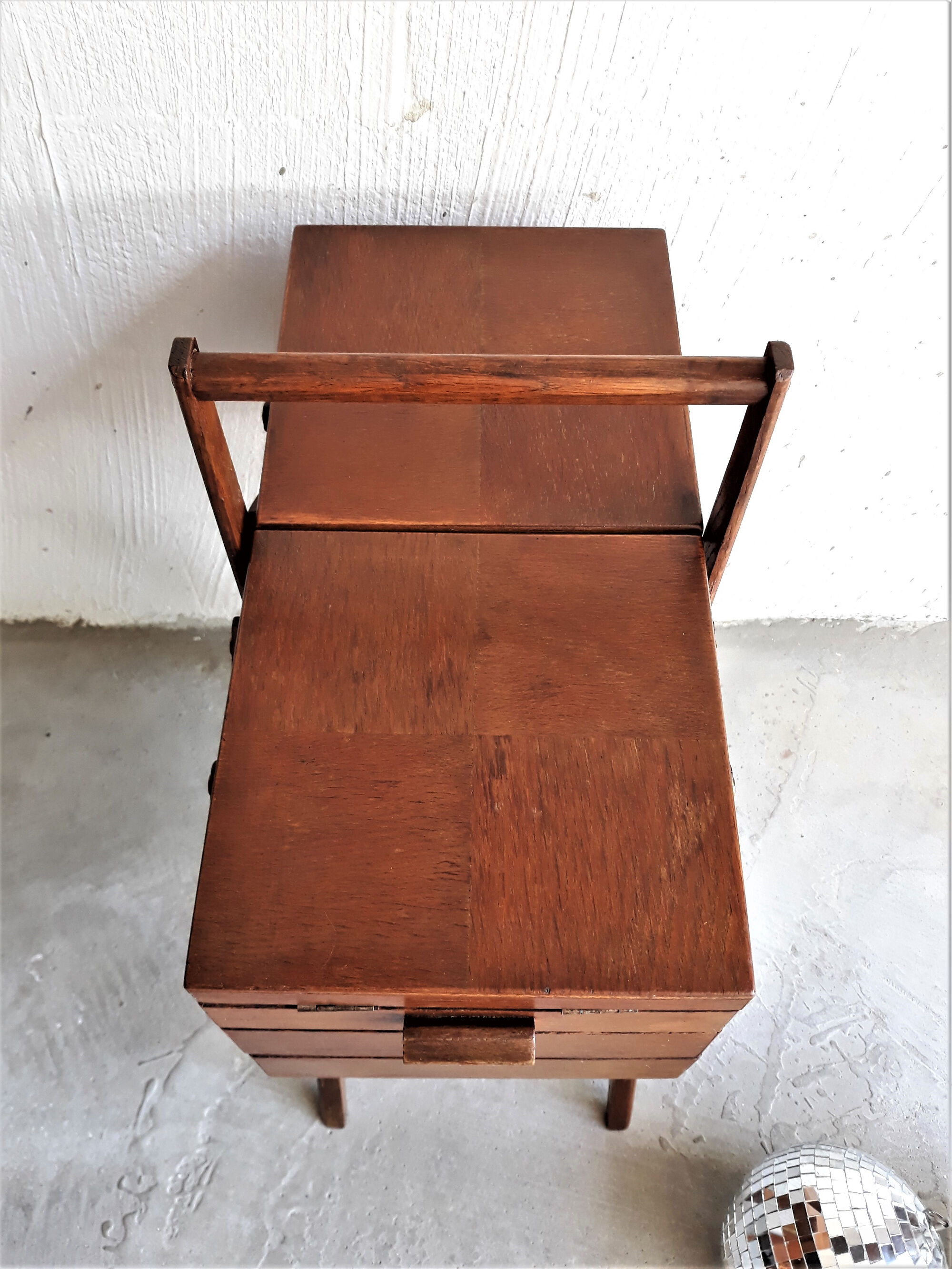 Vintage Wood Worker / Sewing Box / Oak / Compass Feet / Retro / Vintage / 1950