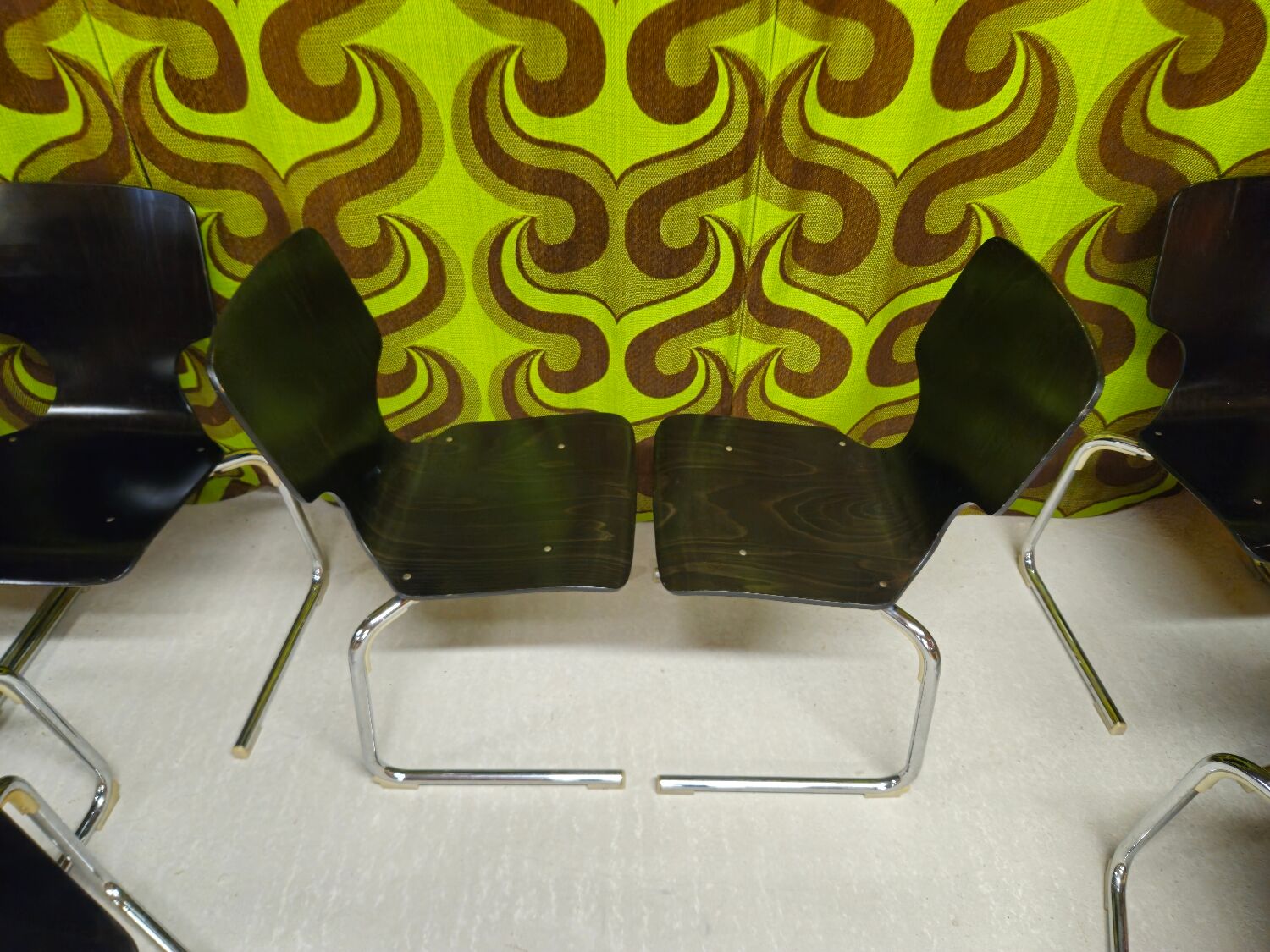 Lot of 10 Vintage 1970s Stacking Chairs