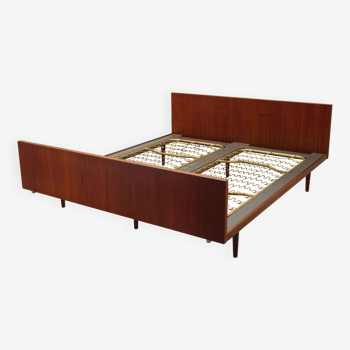 Teak bed, Danish design, 1960s, designer: Hans J. Wegner, manufacturer: Getama