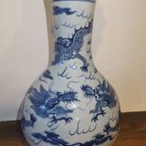 Vase chinois dragon