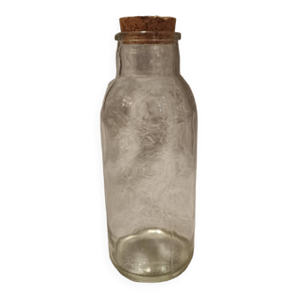 Glass bottle