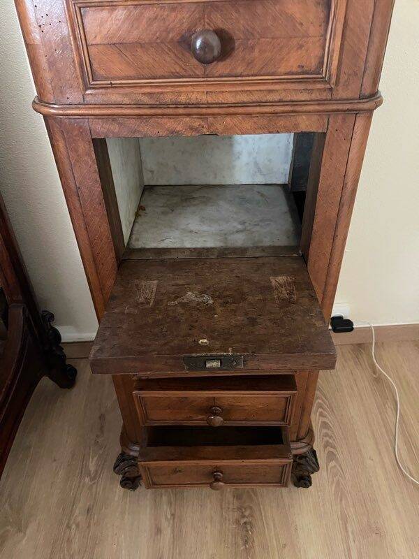 Bedside table