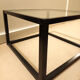 Table basse carrée ou bout de canapé verre et bois noir