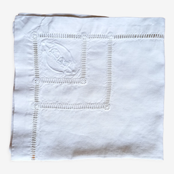 Serviette brodée monogrammée DR