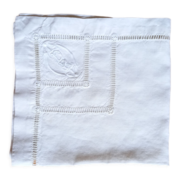 Serviette brodée monogrammée DR