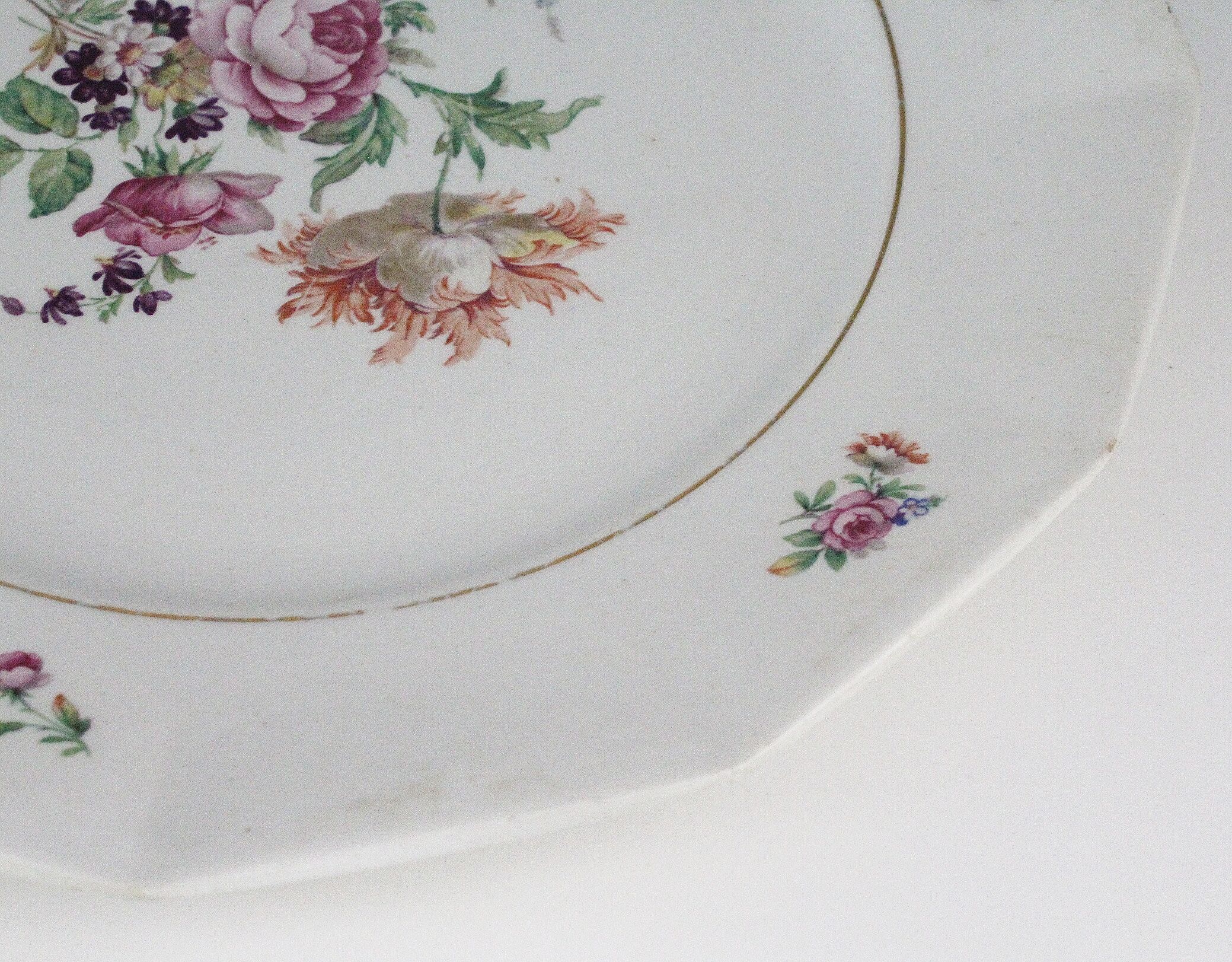Lot de 5 assiettes Saint Amand ceranord
