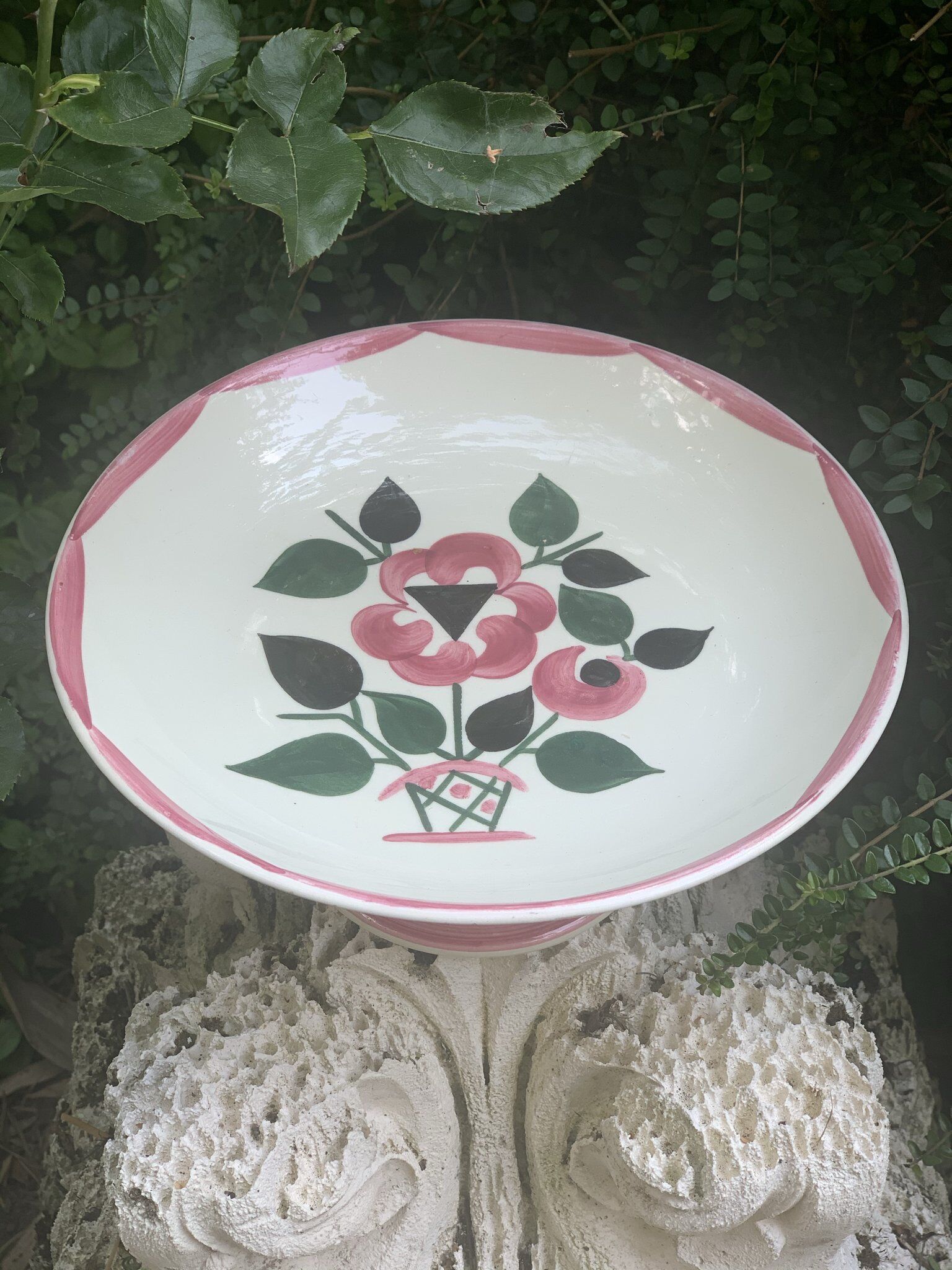 Fruit cup on pedestal in earthenware HBCM service Saida 1920