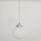 Opaline suspension