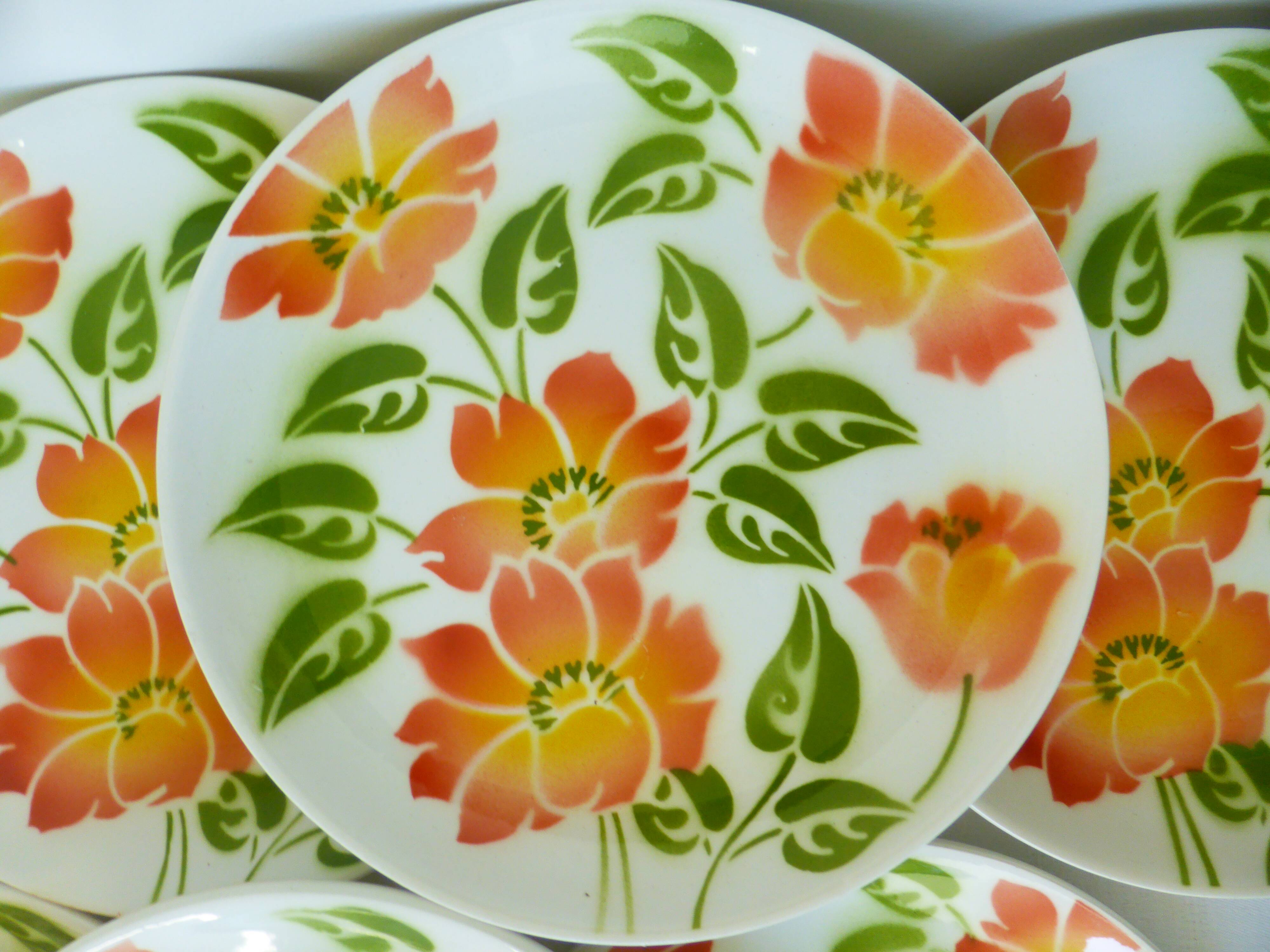 6 Moulin des Loups Orchies Ontario pattern dessert plates 210686