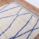 Handmade Moroccan wool rug, large size 250x150 cm, handcrafted.