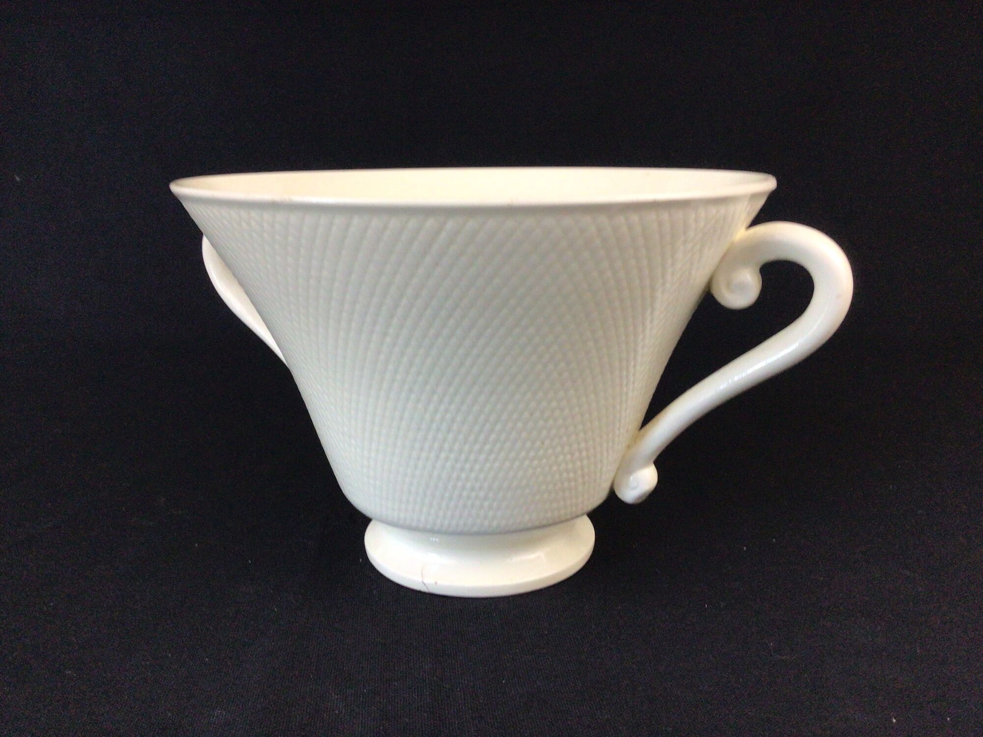 Art deco porcelain cup 1920-30 salins
