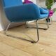 Une paire de fauteuils en laine des années 50 avec des pieds en métal – années 1970