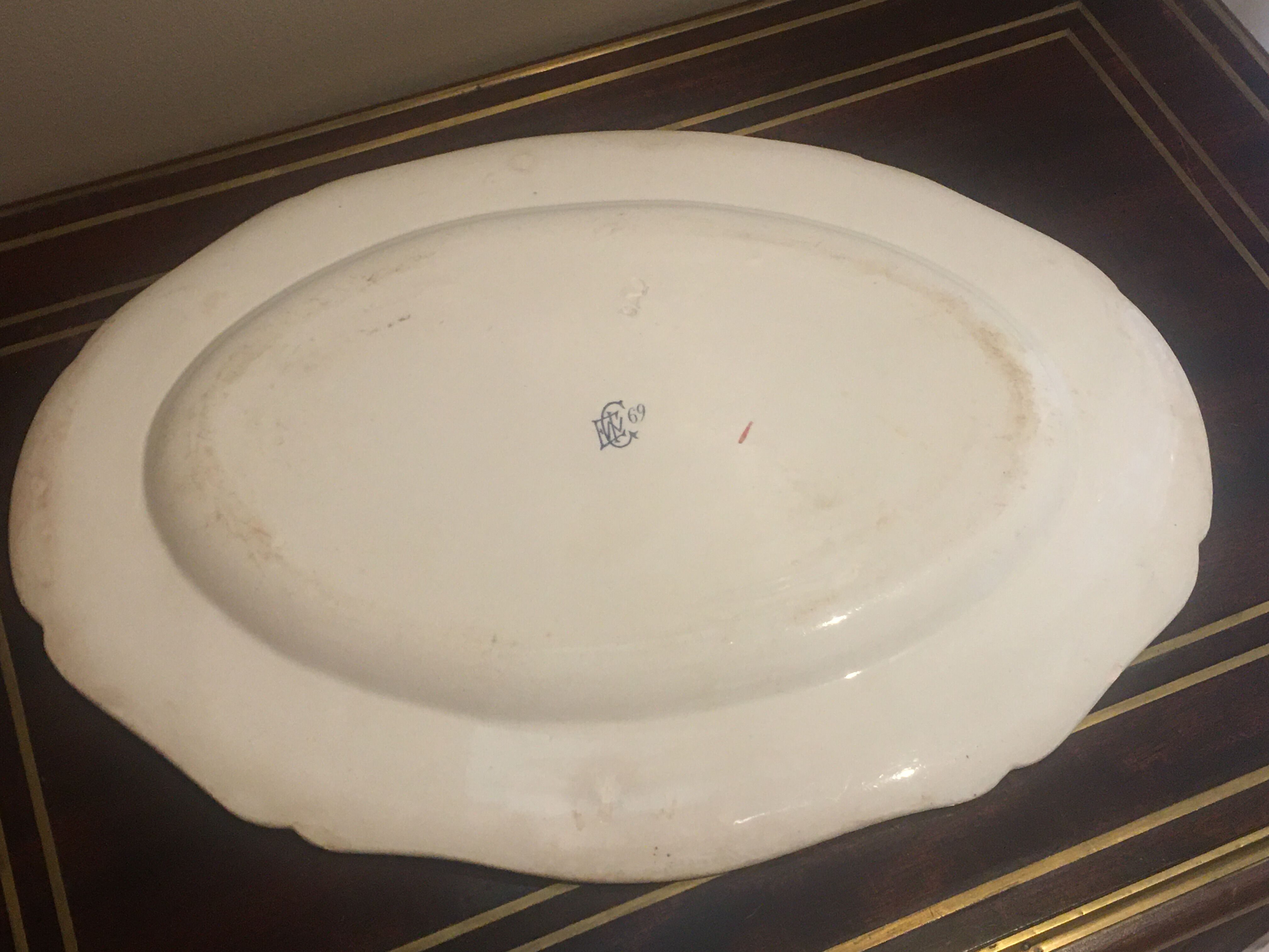 Signed campaign dish