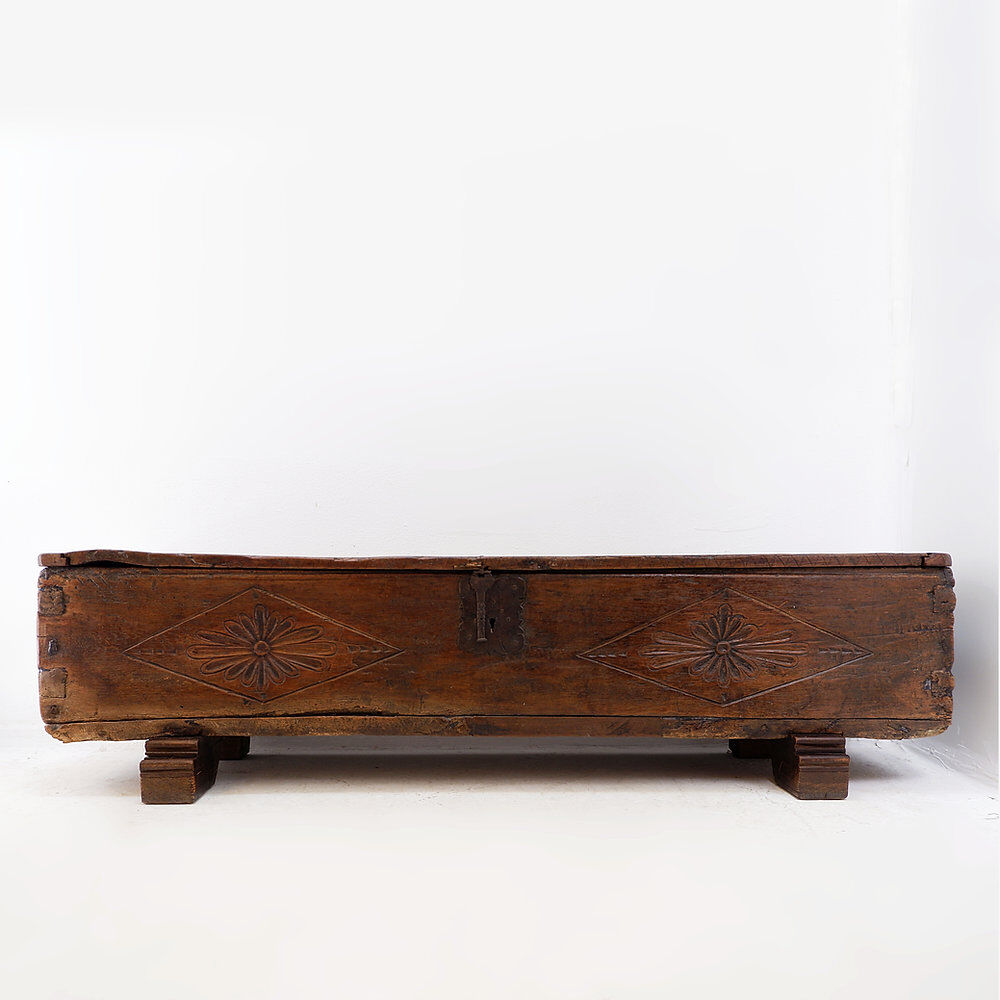Spanish carved oak bank chest - 18th century