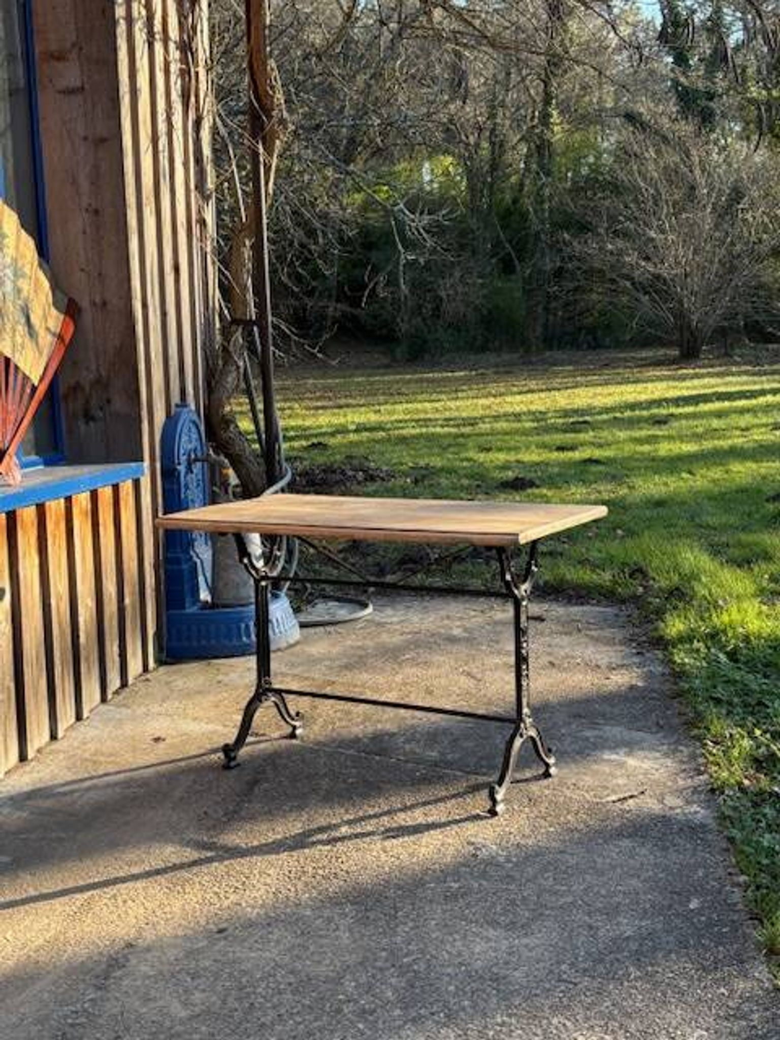 Bistro table